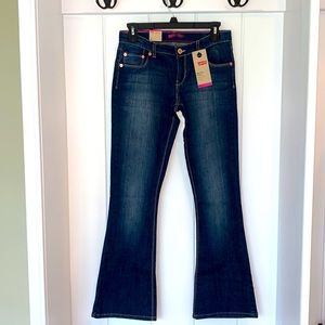 NWT Girl’s Levi’s Skinny Flare Teen Size 16 Regular Denim Jeans